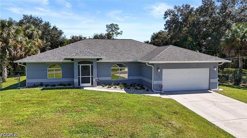 3 bedroom SingleFamilyResidence at 418 Edison Ave, Lehigh Acres, Lehigh Acres — photo 4