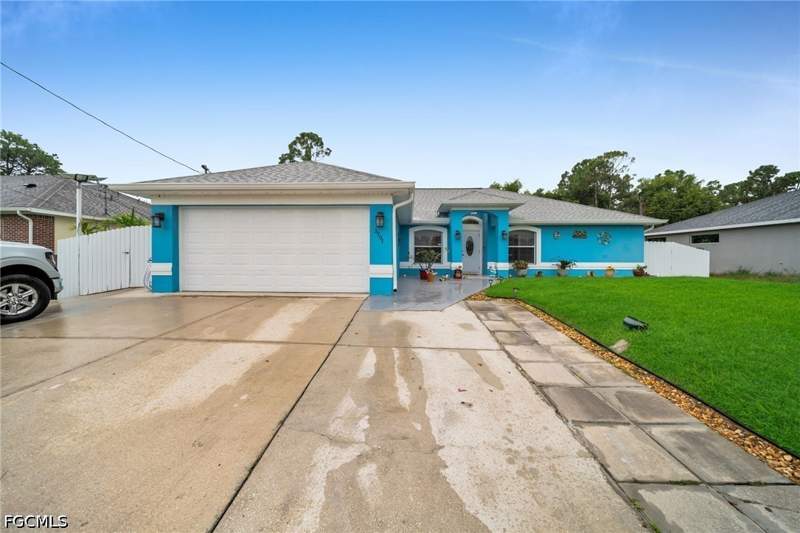 3 bedroom SingleFamilyResidence at 3907 16th St W, Lehigh Acres, Lehigh Acres — photo 2