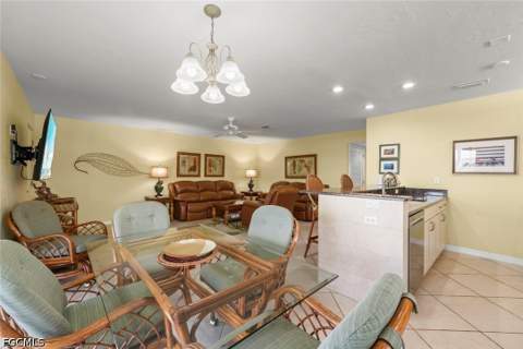827 E Gulf Dr C8, Sanibel FL - photo 10 of 40