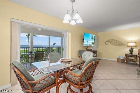 827 E Gulf Dr C8, Sanibel FL - photo 11 of 40