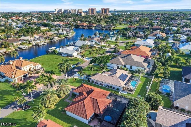3 bedroom SingleFamilyResidence at 5240 SW 19th Ave, Cape Coral, Cape Coral — photo 4