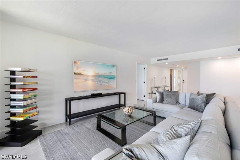 2 bedroom Condominium at 10951 Gulf Shore Dr 904, Vanderbilt Gulfside, Naples — photo 3