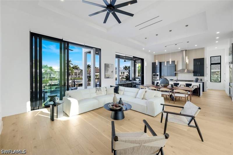 5 bedroom SingleFamilyResidence at 771 Orchid Ct, Marco Island, Marco Island — photo 4