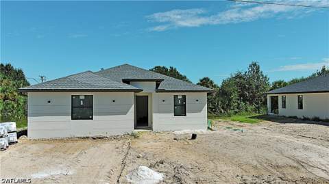 537 Naples Ave S, Lehigh Acres FL - photo 8 of 8
