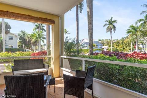 900 8th Ave S 102, Naples FL - photo 11 of 22