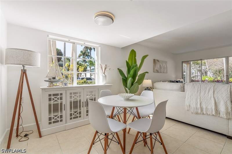 2 bedroom Condominium at 900 8th Ave S 102, Neapolitan Club, Naples — photo 3