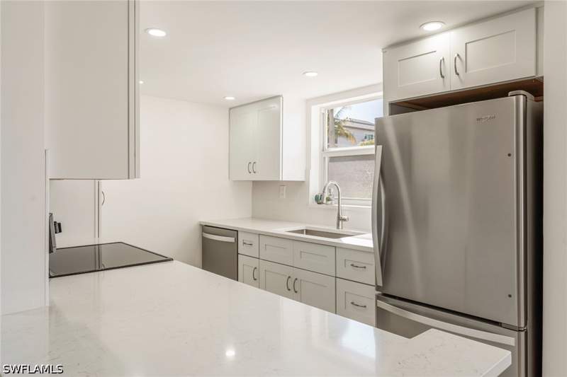 2 bedroom Condominium at 900 8th Ave S 102, Neapolitan Club, Naples — photo 5