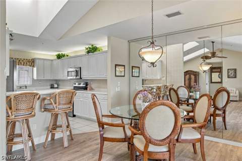 798 Eagle Creek Dr 302, Naples FL - photo 10 of 35