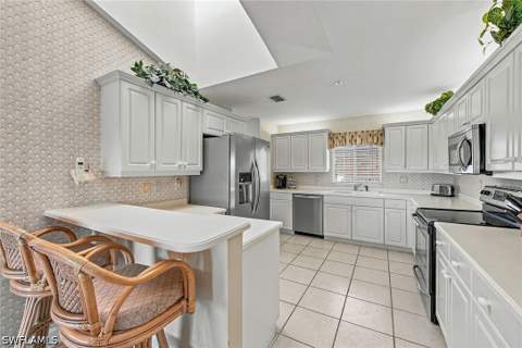 798 Eagle Creek Dr 302, Naples FL - photo 8 of 35