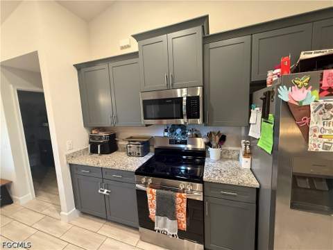 4226 NW 32nd Ter, Cape Coral FL - photo 10 of 29