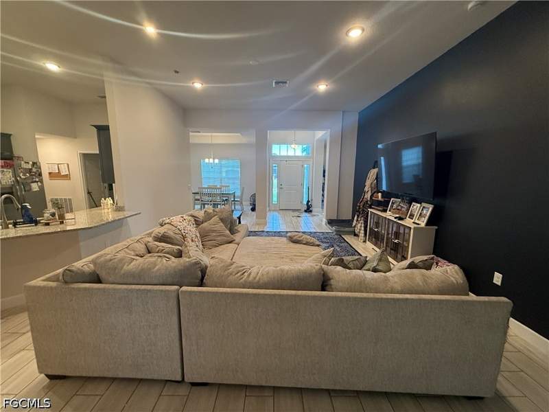 4 bedroom SingleFamilyResidence at 4226 NW 32nd Ter, Cape Coral, Cape Coral — photo 5