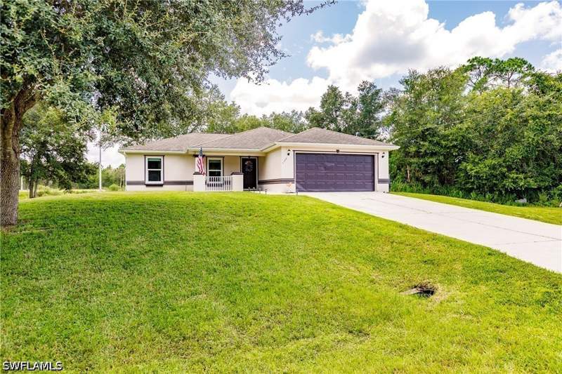 3 bedroom SingleFamilyResidence at 122 Teakwood Dr, Mirror Lakes, Lehigh Acres — photo 3