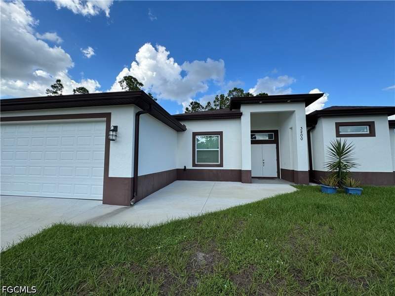 3 bedroom SingleFamilyResidence at 3200 21st St W, Lehigh Acres, Lehigh Acres — photo 3
