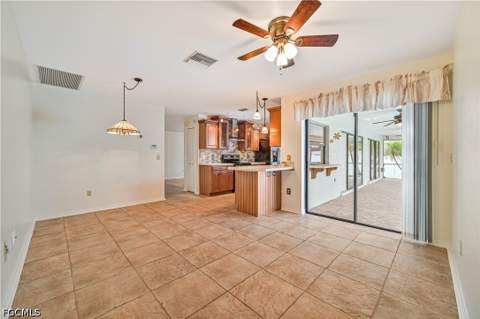 634 SE 32nd St, Cape Coral FL - photo 9 of 43