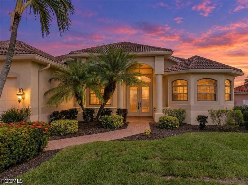 3 bedroom SingleFamilyResidence at 1025 SW 6th Ave, Cape Coral, Cape Coral — photo 2