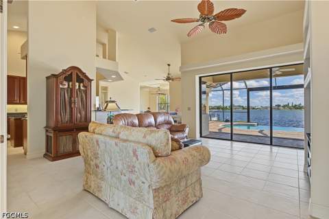 1025 SW 6th Ave, Cape Coral FL - photo 7 of 49
