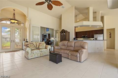 1025 SW 6th Ave, Cape Coral FL - photo 9 of 49