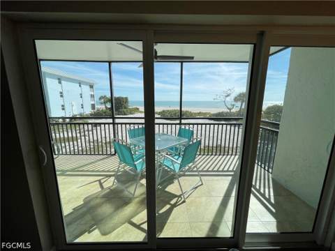3067 W Gulf Dr 102, Sanibel FL - photo 21 of 34