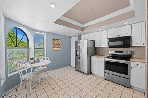 557 Serendipity Dr 557, Naples FL - photo 10 of 39