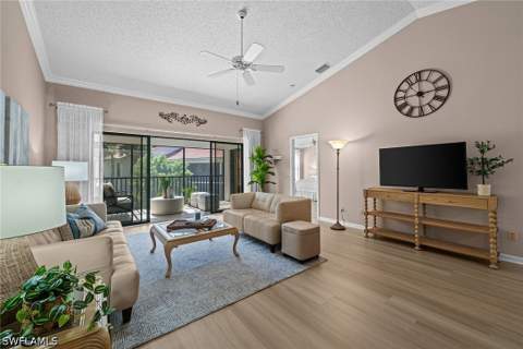557 Serendipity Dr 557, Naples FL - photo 6 of 39