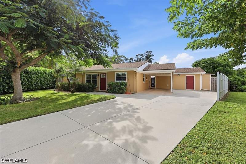 3 bedroom SingleFamilyResidence at 1390 Delmar Ln, Brookside, Naples — photo 5
