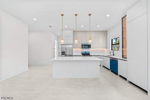 2905 Hanna Ave N, Lehigh Acres FL - photo 12 of 43