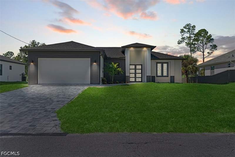 4 bedroom SingleFamilyResidence at 2905 Hanna Ave N, Cape Coral, Lehigh Acres — photo 3