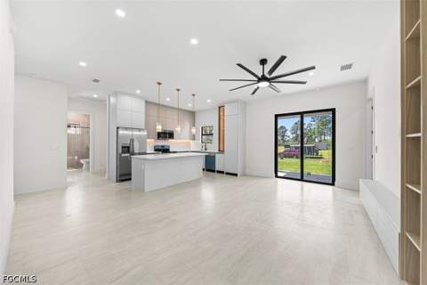 2905 Hanna Ave N, Lehigh Acres FL - photo 8 of 43