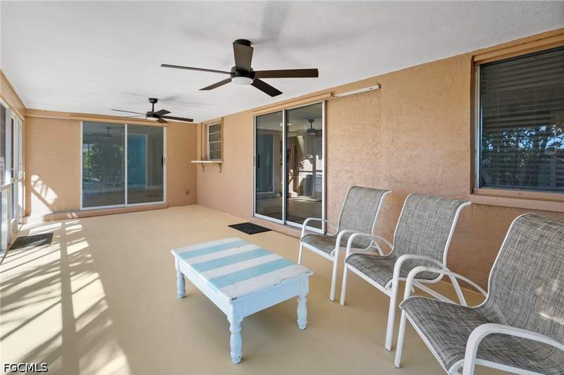 3 bedroom SingleFamilyResidence at 1424 SE 27th Ter, Cape Coral, Cape Coral — photo 3