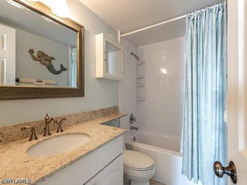 555 Park Shore Dr B411, Naples FL - photo 10 of 14