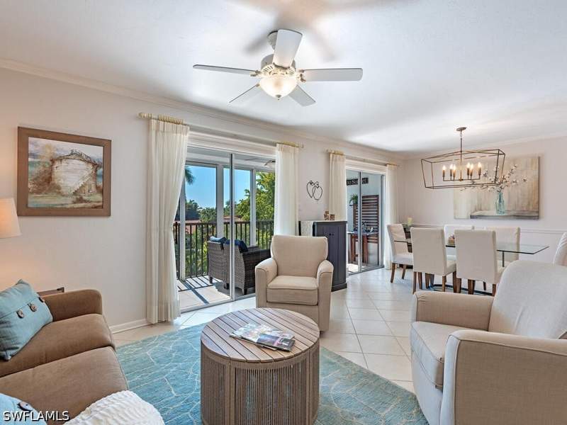 2 bedroom Condominium at 555 Park Shore Dr B411, Venetian Bayview, Naples — photo 2