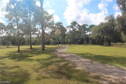 13823 Hamlin Ave, Clewiston FL - photo 6 of 28