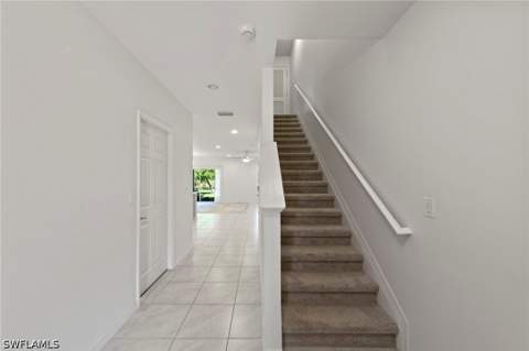 12555 Laurel Cove Dr, Fort Myers FL - photo 6 of 43