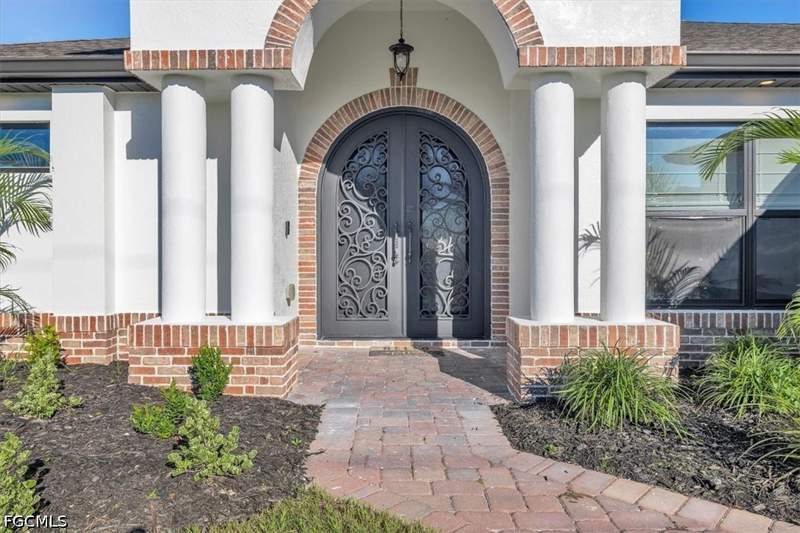 3 bedroom SingleFamilyResidence at 1509 NW 37th Ave, Cape Coral, Cape Coral — photo 2