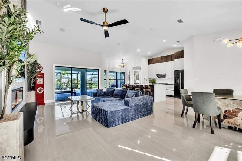 3 bedroom SingleFamilyResidence at 1509 NW 37th Ave, Cape Coral, Cape Coral — photo 5