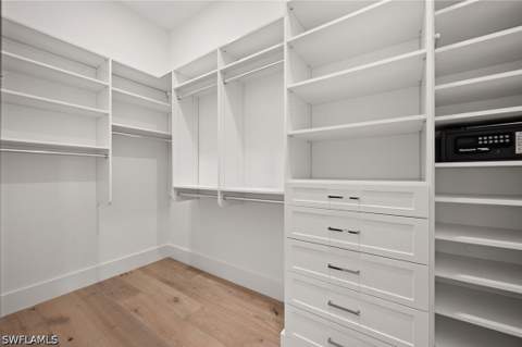380 Trade Winds Ave, Naples FL - photo 11 of 50