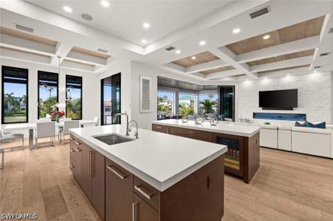 380 Trade Winds Ave, Naples FL - photo 19 of 50