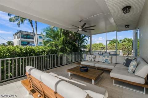 132 E Hilo St, Naples FL - photo 11 of 43