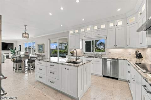132 E Hilo St, Naples FL - photo 15 of 43