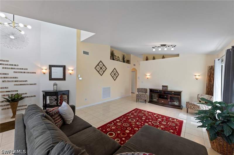 3 bedroom SingleFamilyResidence at 21517 Berwhich Run, Stoneybrook, Estero — photo 4