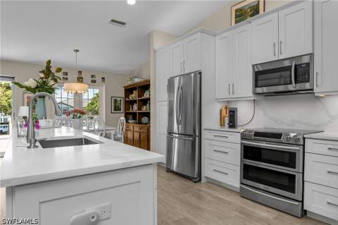 853 Tanbark Dr 205, Naples FL - photo 12 of 33