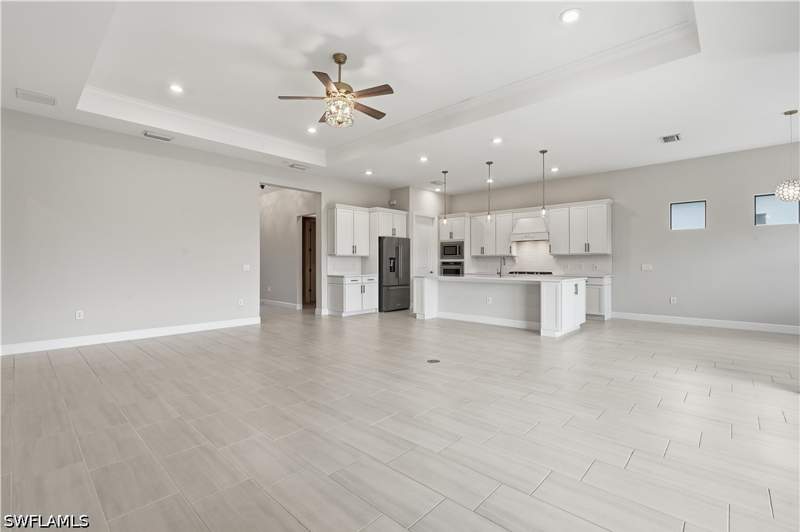 3 bedroom SingleFamilyResidence at 1848 Terreno Blvd, Terreno At Valencia, Naples — photo 3