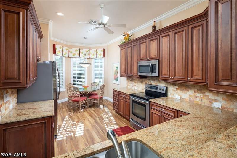 3 bedroom SingleFamilyResidence at 8735 Gleneagle Way, Vanderbilt Country Club, Naples — photo 4