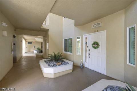 7670 Pebble Creek Cir 103, Naples FL - photo 6 of 20