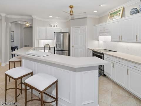 905 Carrick Bend Cir 101, Naples FL - photo 16 of 45