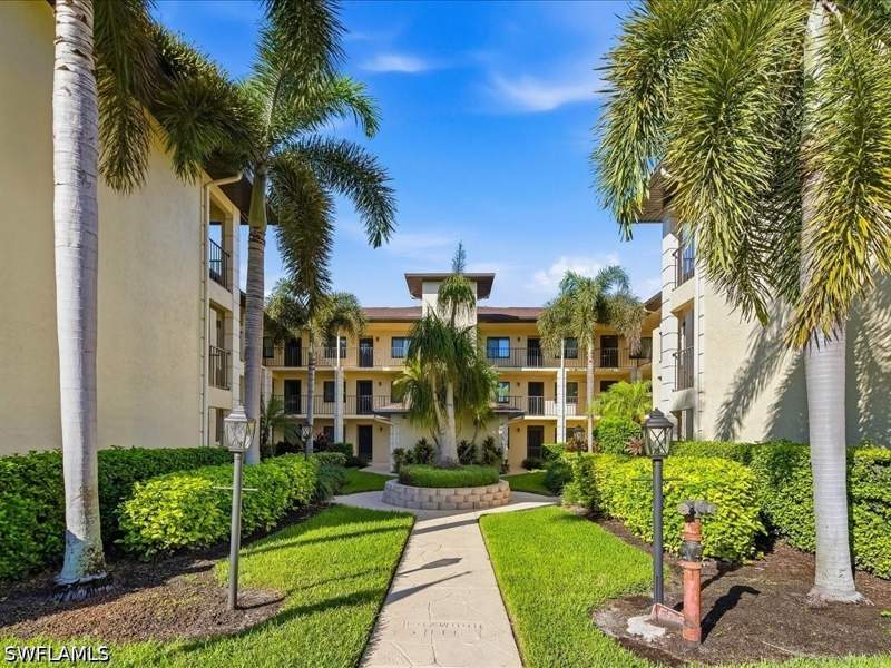 2 bedroom Condominium at 228 Fox Glen Dr 3205, Foxwood, Naples — photo 4