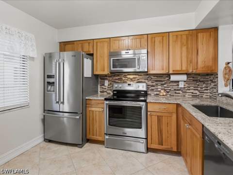 228 Fox Glen Dr 3205, Naples FL - photo 6 of 50