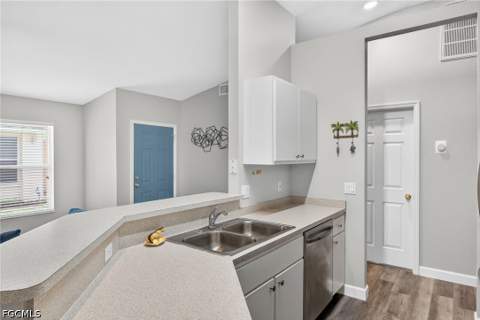 528 Bethany Village Cir, Lehigh Acres FL - photo 10 of 32
