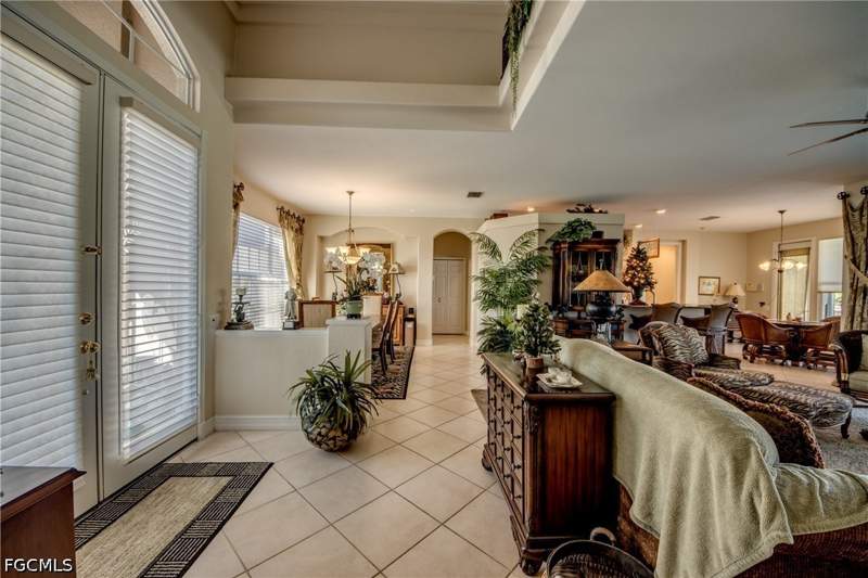 3 bedroom SingleFamilyResidence at 5605 Merlyn Ln, Cape Harbour, Cape Coral — photo 5