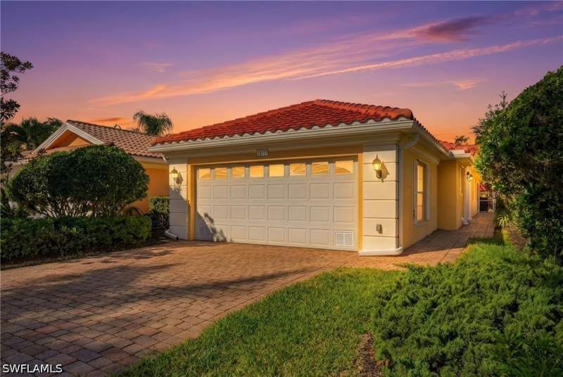 2 bedroom Attached at 28101 Goby Trl, Village Walk Of Bonita Springs, Bonita Springs — photo 3
